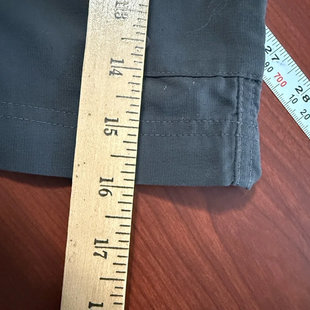 Columbia Gray Omni-Wick Performance Shorts Cargo Hiking Multi Pocket Activewear - Picture 10 of 11